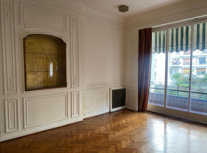 Departamento · 200m² · 5 Ambientes · 1 Cochera