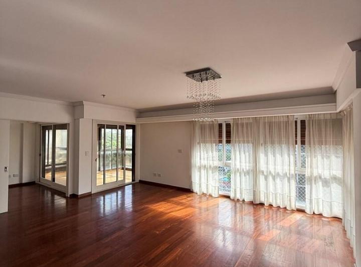 Departamento · 215m² · 6 Ambientes · 1 Cochera