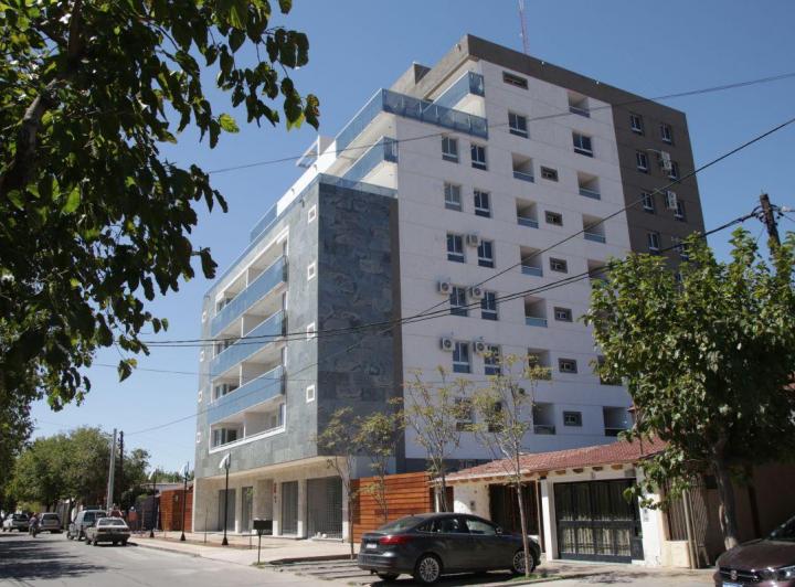 Departamento · 122m² · 4 Ambientes · 1 Cochera