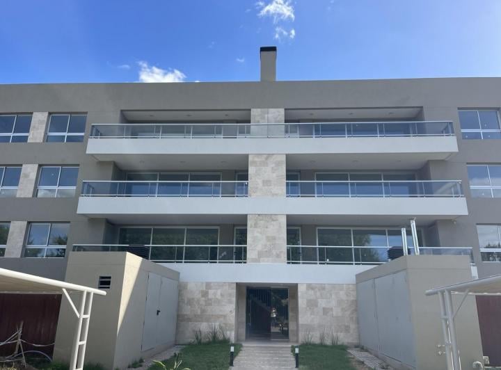 Departamento · 85m² · 3 Ambientes · 1 Cochera