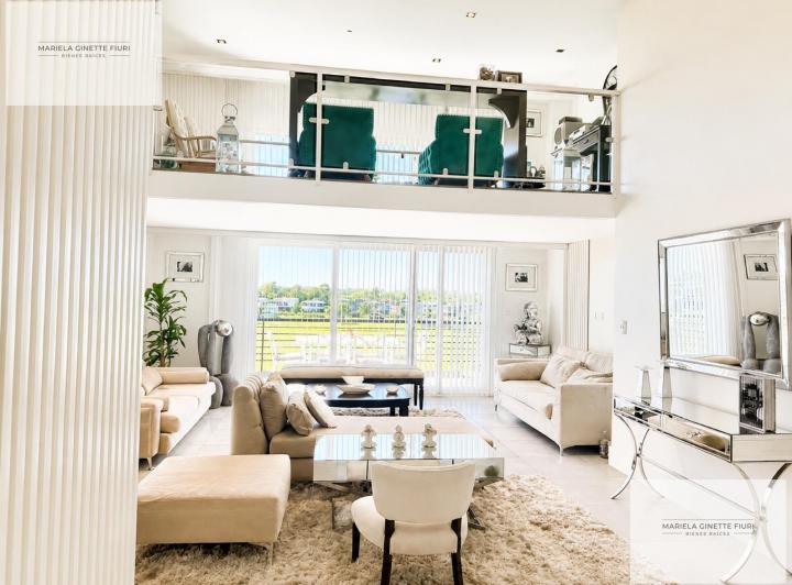 Departamento · 185m² · 5 Ambientes · 1 Cochera