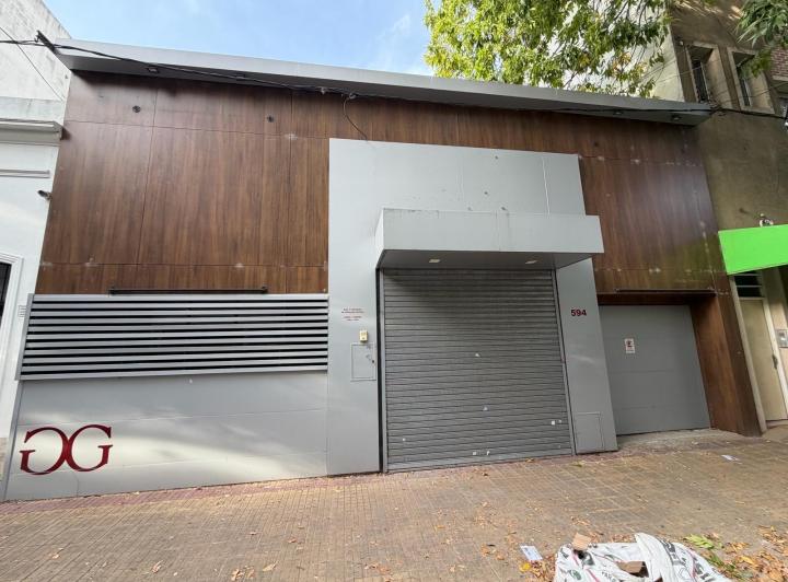 Casa · 100m² · 5 Ambientes · 1 Cochera