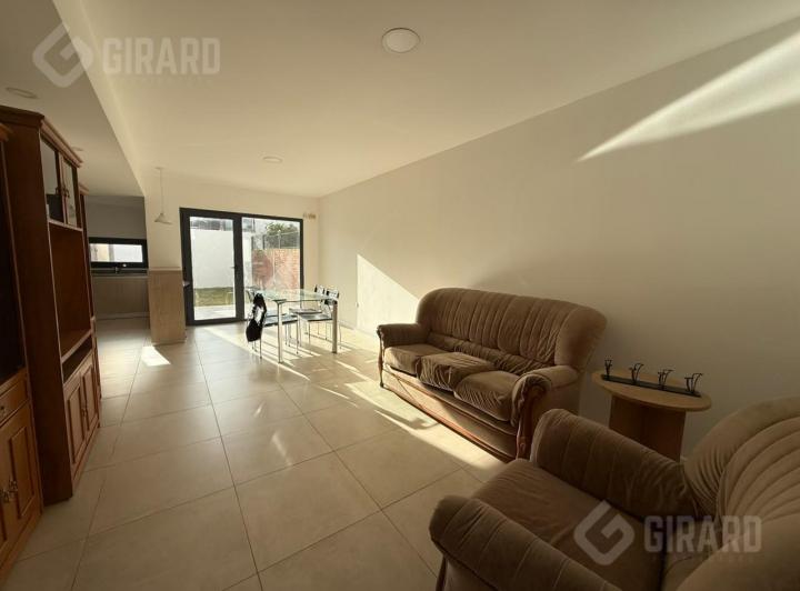 Casa · 86m² · 4 Ambientes · 1 Cochera
