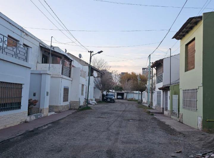 Casa · 100m² · 5 Ambientes · 1 Cochera