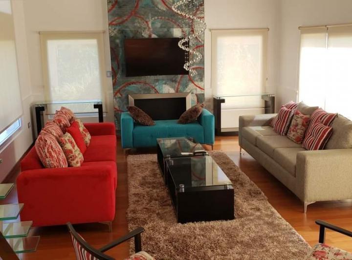 Casa · 520m² · 10 Ambientes