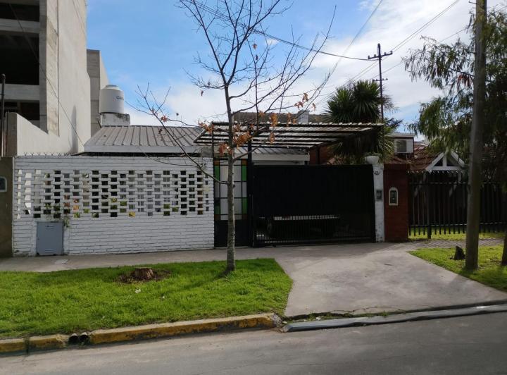 Casa · 170m² · 3 Ambientes · 1 Cochera