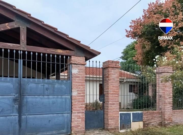 Casa · 214m² · 3 Ambientes · 1 Cochera