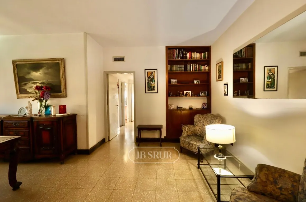 Departamento en Venta de 3 dormitorios en barrio Centro