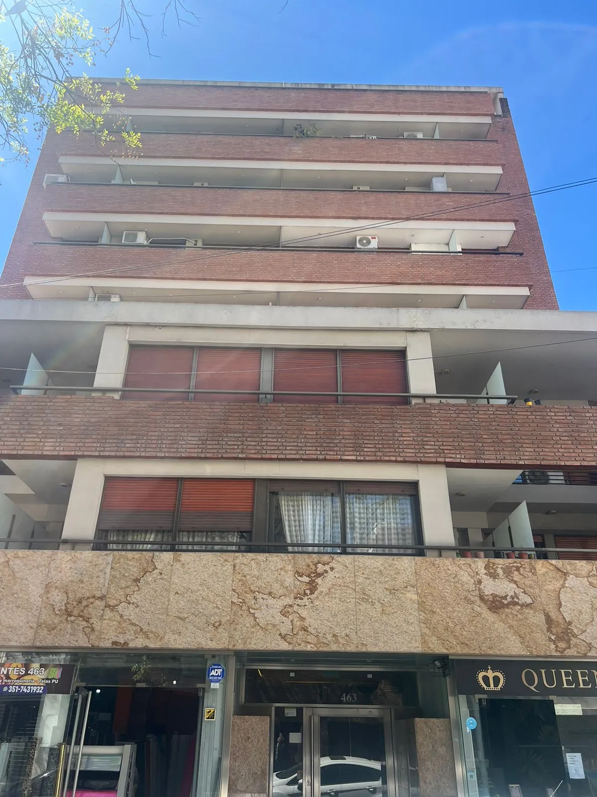 PRECIOSO DEPTO AMOBLADO DE 1D CON BALCON EN PLENO CENTRO!