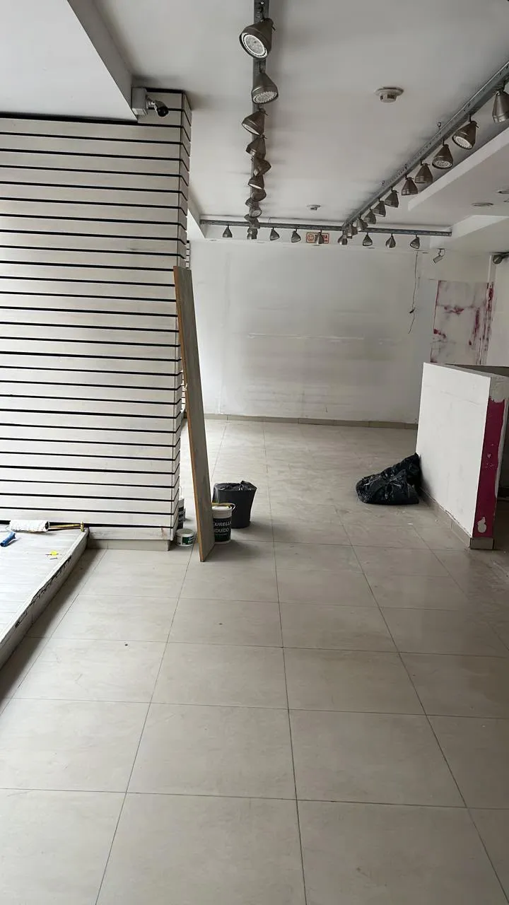 AMPLIO LOCAL EN ALQUILER NUEVA CORDOBA
