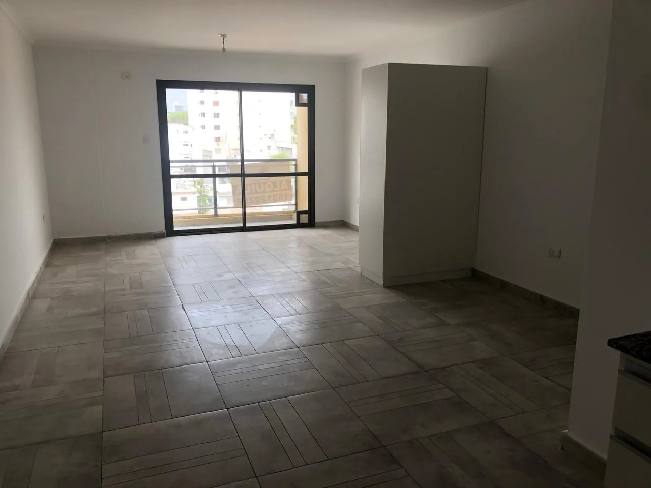 MONO-AMBIENTE GRANDE DE 40 M2  EXTERNO CON BALCON
