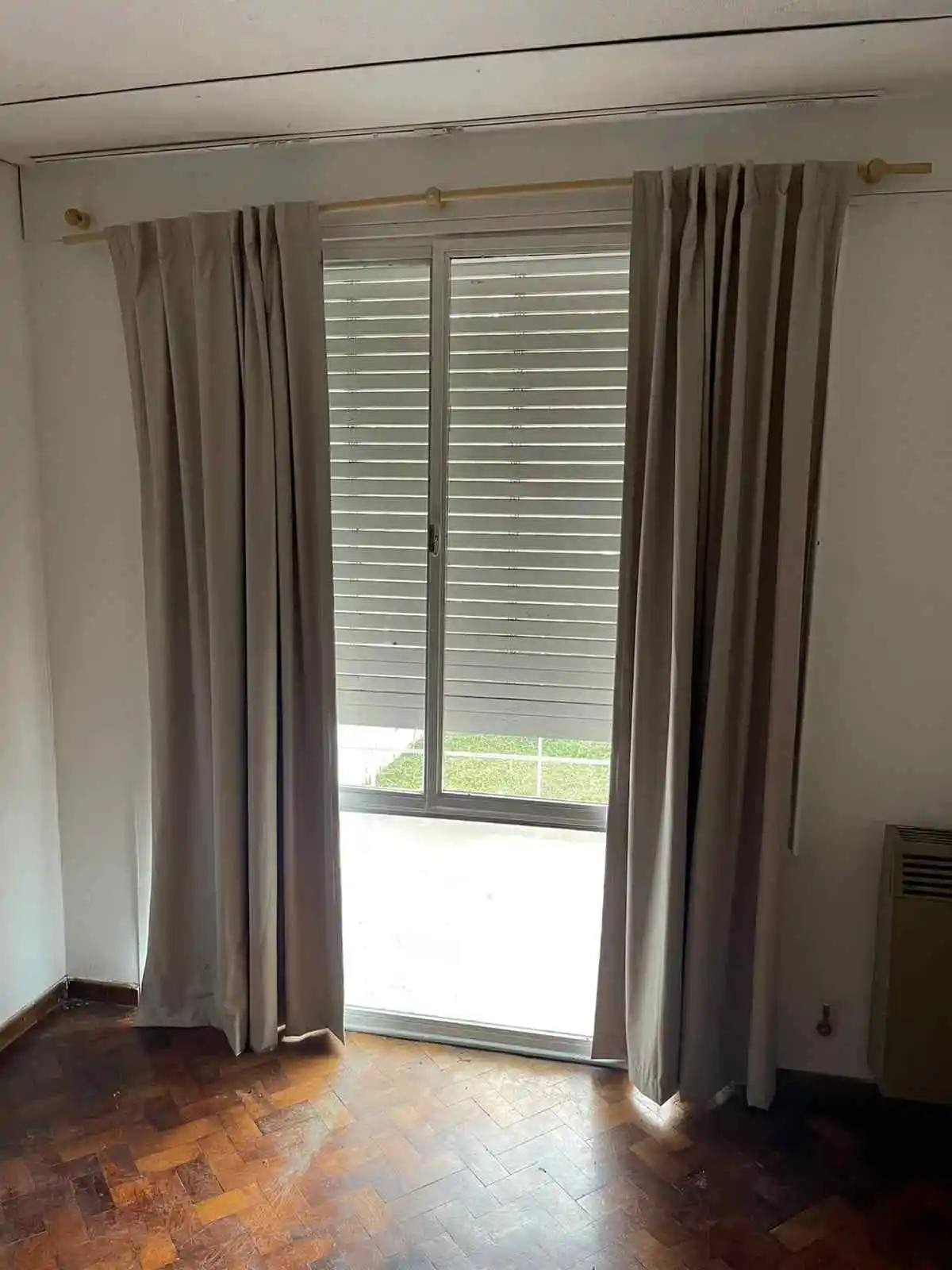 CERRO / A METROS DE TEJEDA- Apto comercial - Importante casa