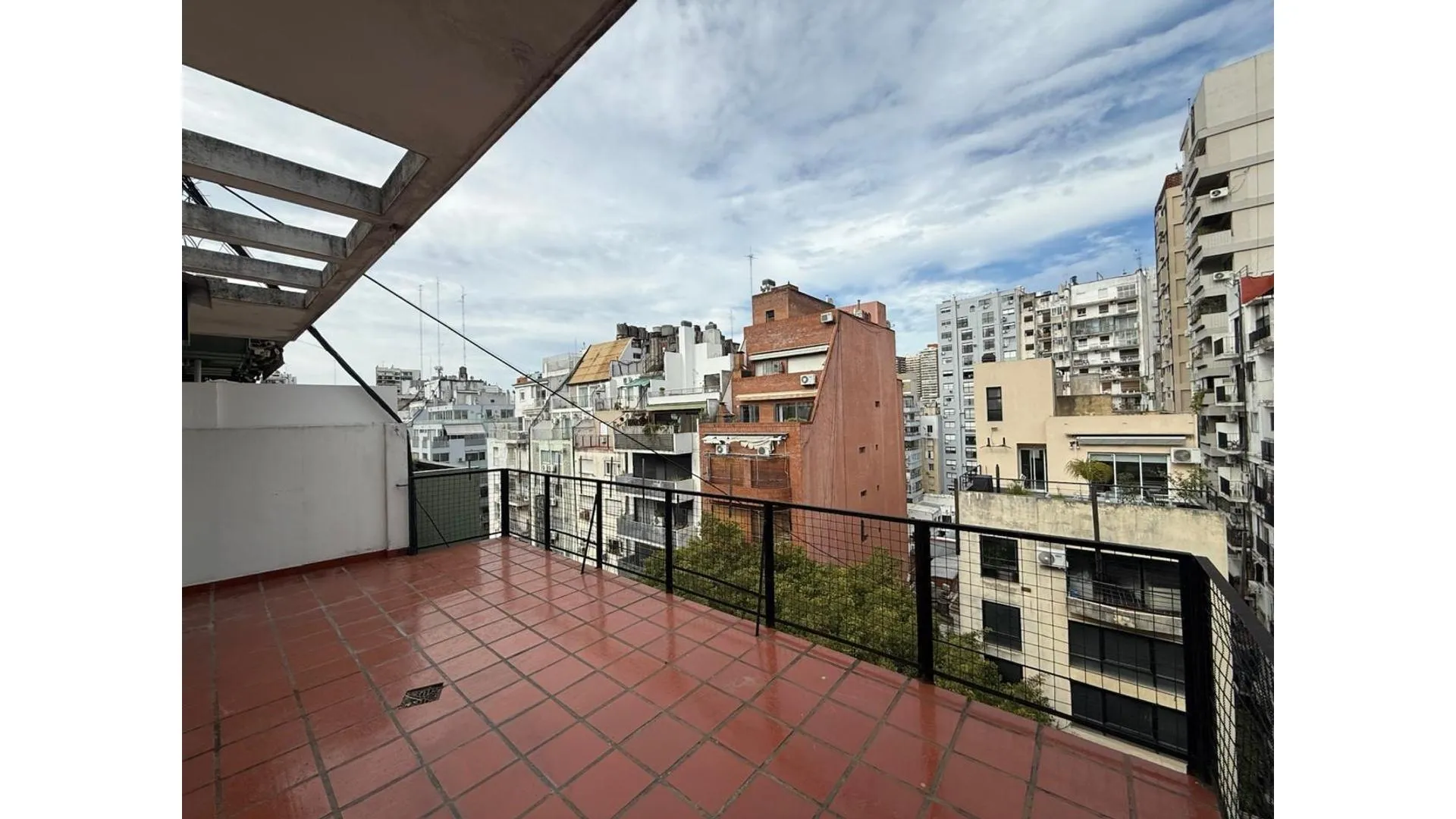 Alquiler Departamento Barrio Norte al Frente con Terraza