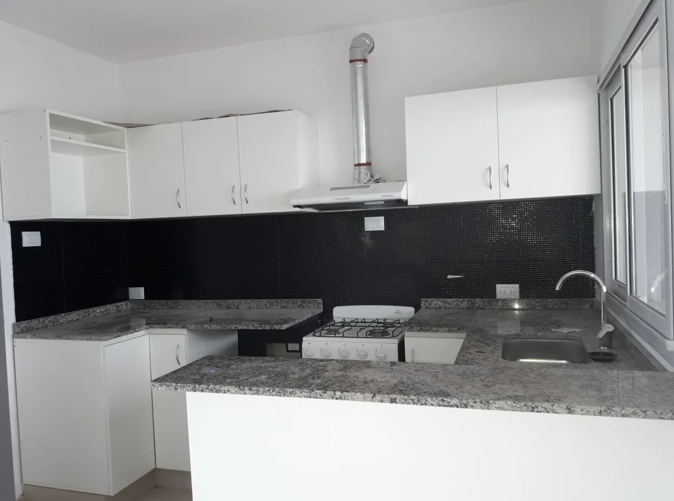 DÚPLEX EN ALQUILER – VALLE CERCANO