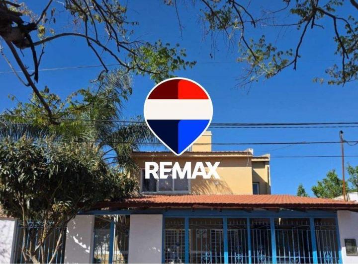 Casa · 174m² · 6 Ambientes · 1 Cochera