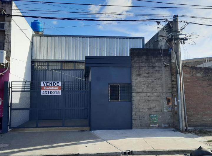 Bodega-Galpón · 325m²
