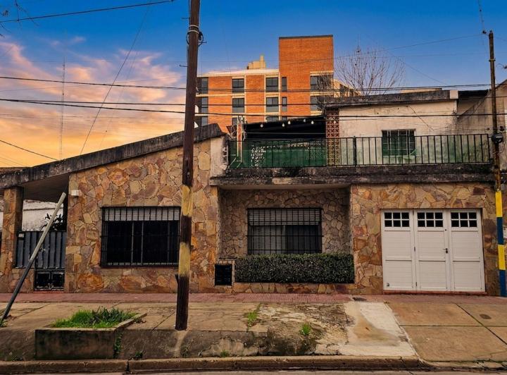 Casa · 95m² · 3 Ambientes · 1 Cochera