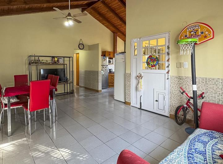 Casa · 141m² · 4 Ambientes · 1 Cochera