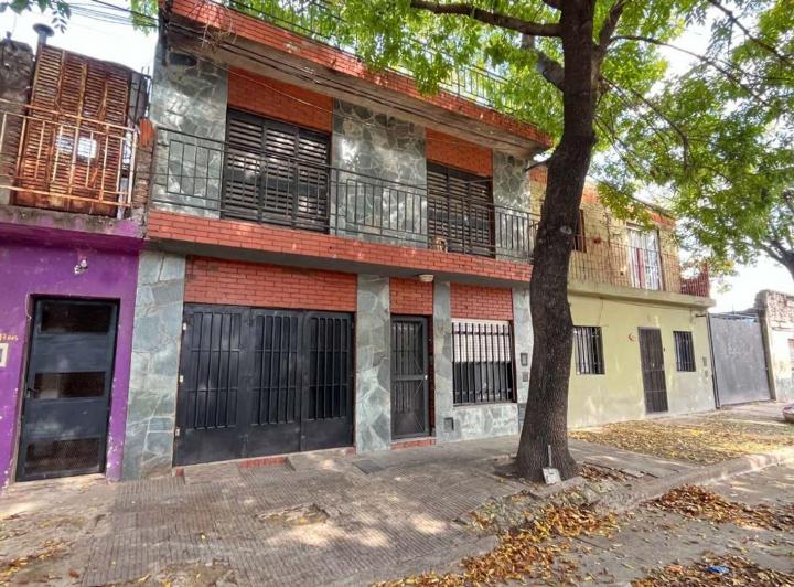 Casa · 92m² · 4 Ambientes · 1 Cochera