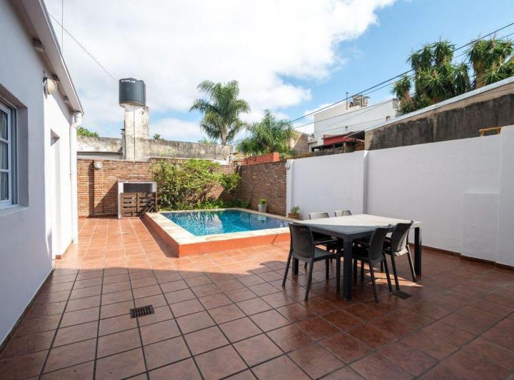 Casa · 145m² · 5 Ambientes · 1 Cochera