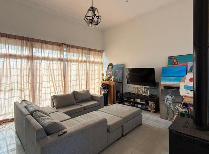 Casa · 137m² · 4 Ambientes · 2 Cocheras