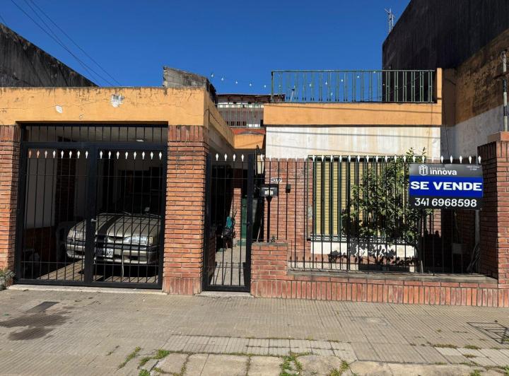 Casa · 71m² · 5 Ambientes · 1 Cochera