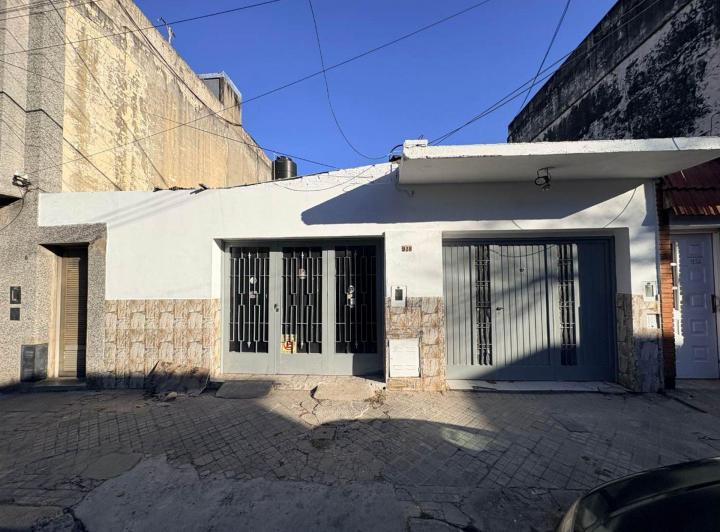 Casa · 85m² · 3 Ambientes · 1 Cochera