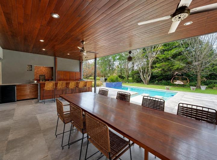 Casa · 621m² · 6 Ambientes · 2 Cocheras