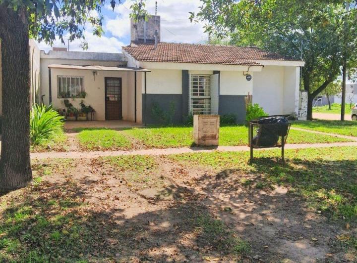 Casa · 80m² · 4 Ambientes · 1 Cochera
