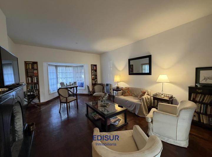 Casa · 362m² · 8 Ambientes