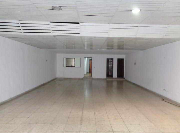 Local comercial · 195m² · 5 Ambientes