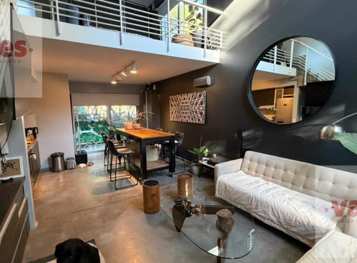 Casa · 60m² · 2 Ambientes · 2 Cocheras