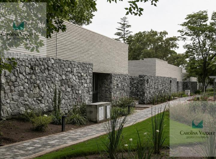 Casa · 173m² · 3 Ambientes · 2 Cocheras