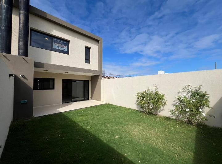 Casa · 160m² · 3 Ambientes
