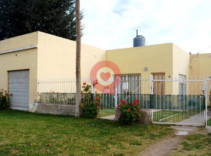 Casa · 269m² · 10 Ambientes · 2 Cocheras