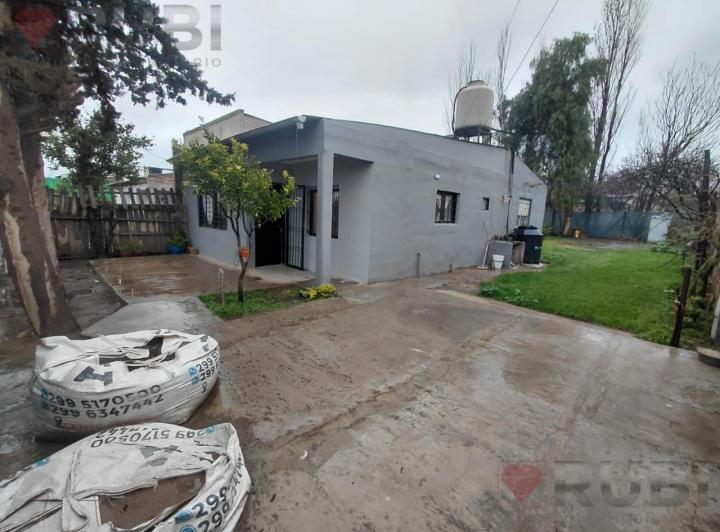 Casa · 80m² · 4 Ambientes · 1 Cochera