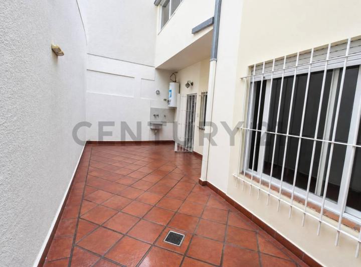 PH · 75m² · 3 Ambientes · 1 Cochera