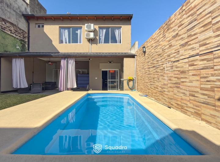 PH · 208m² · 5 Ambientes · 1 Cochera