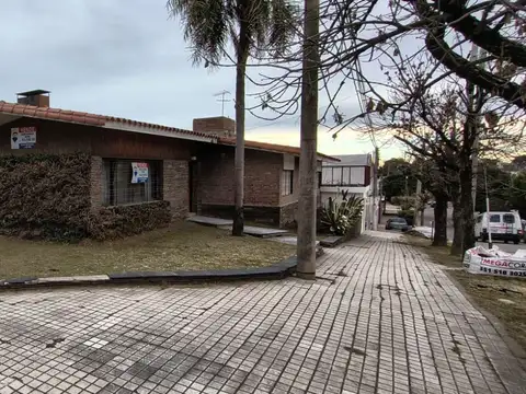 Casa en Venta en Altamira, Córdoba