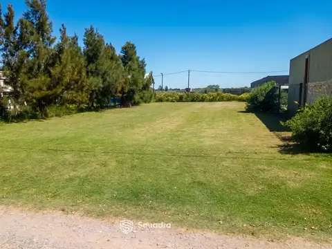 Terreno en Venta en Punta Chacra, Roldan