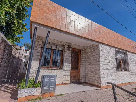 Casa en Venta en Capitán Bermudez, San Lorenzo