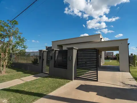 Casa en Venta en Roldan, San Lorenzo