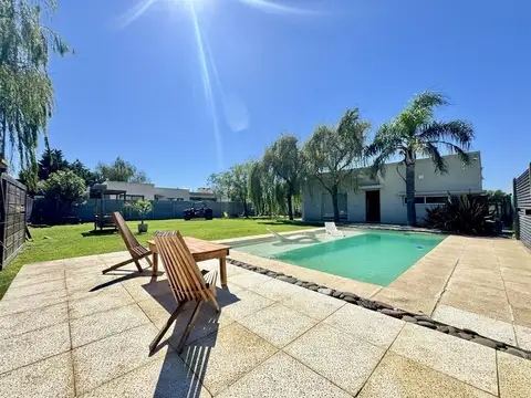 Casa en Venta en Roldan, San Lorenzo