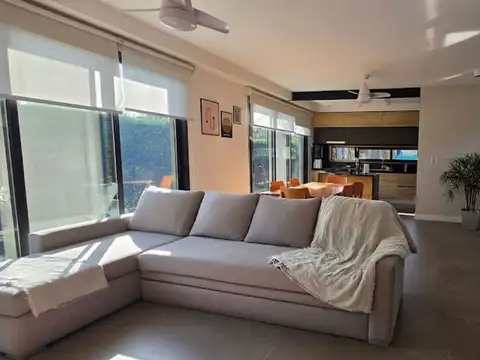 Casa en Venta en Álvarez, Rosario