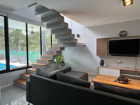 Casa en Venta en Pueblo Esther, Rosario