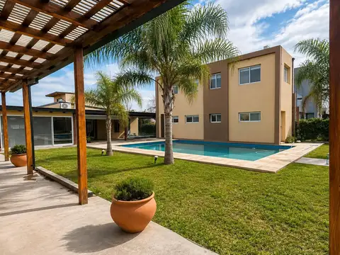 Casa en Venta en Roldan, San Lorenzo