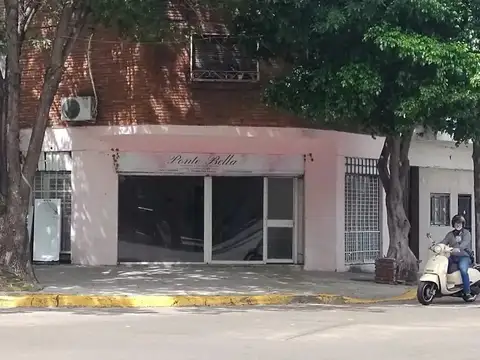 Local en Venta en Parque Chacabuco, CABA