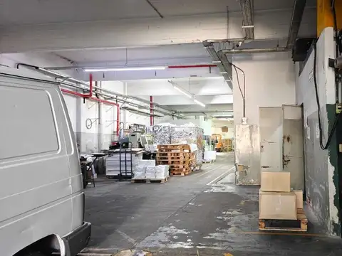 Galpón en Venta en Mataderos, CABA