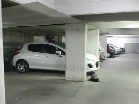 Cochera en Venta en Parque Patricios, CABA