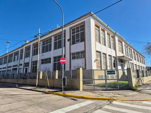 Oficina en Alquiler en Mataderos, CABA